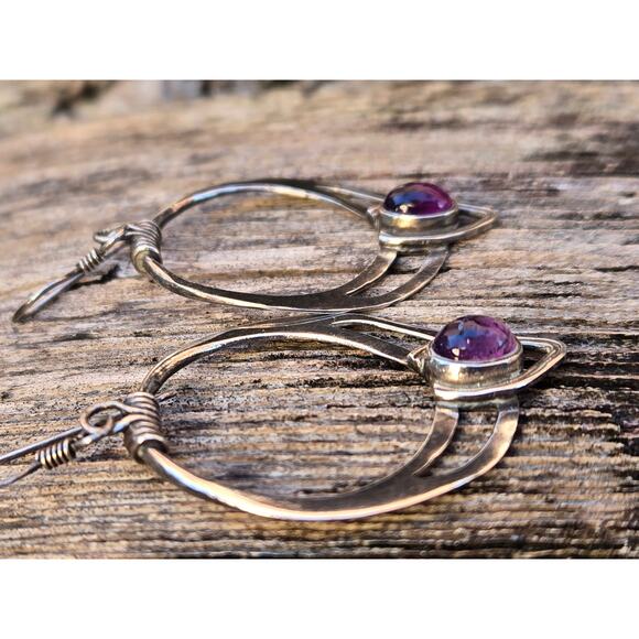 Vintage 925 Sterling Silver and Amethyst Modernist French Wire Dangle Earrings - Picture 8 of 10